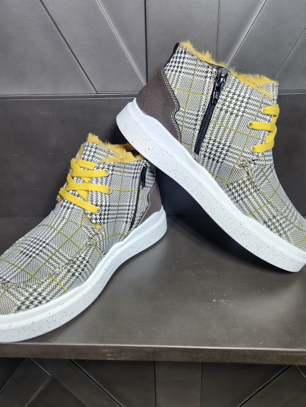 Romika Helsinki Plaid Boots With Yellow Faux Fur EU39 US Womens 8-8.5 Men 6-6.5